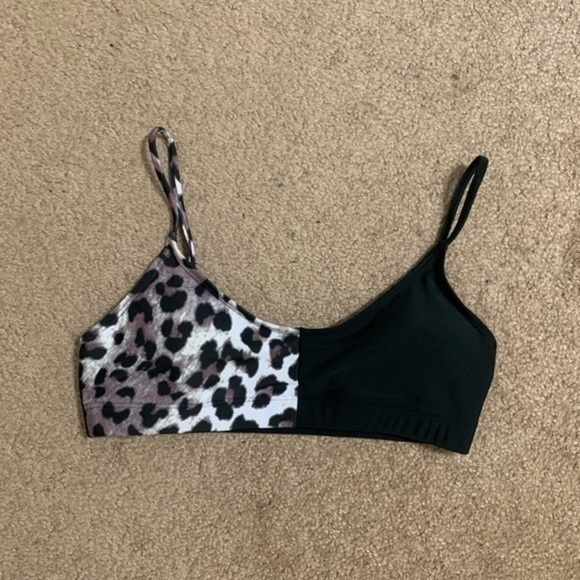 Black and leopard bikini top size Small - Picture 3 of 7